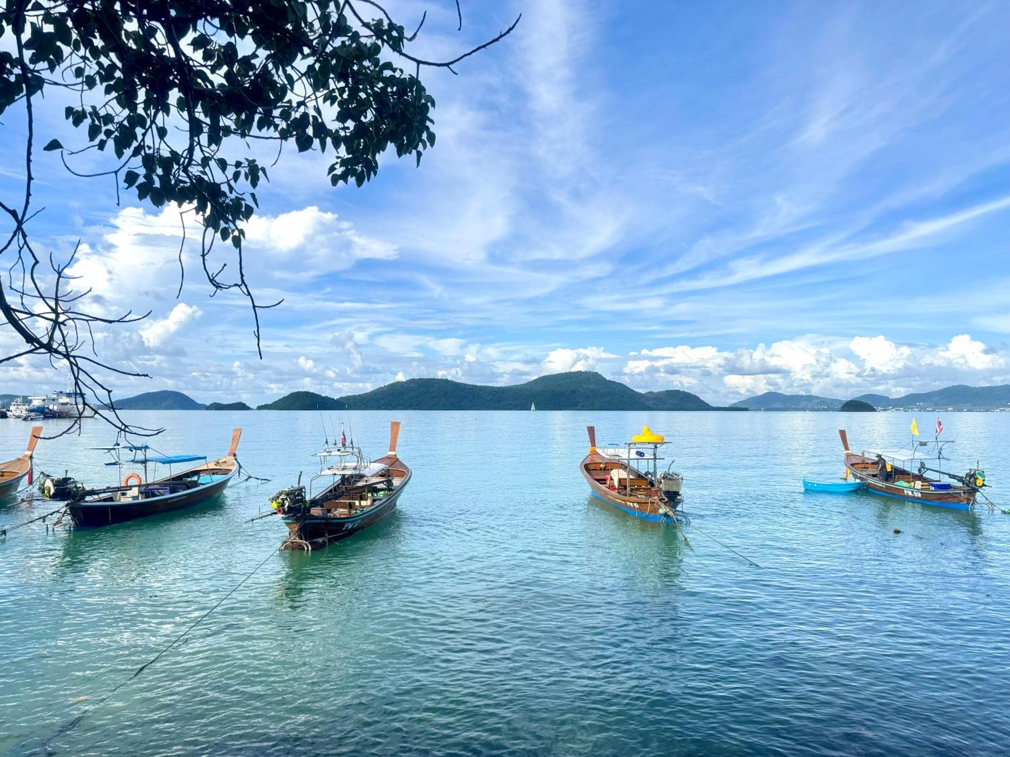 Sea Dreamer Beachfront Apartments Phuket Kültér fotó